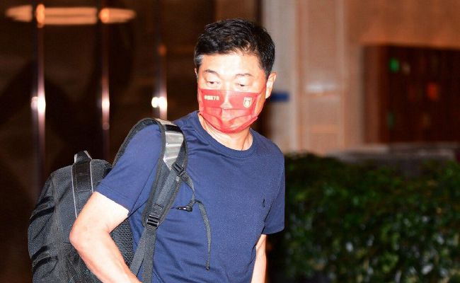 目前尤文在国际足联的积分系数为52，那不勒斯为42。